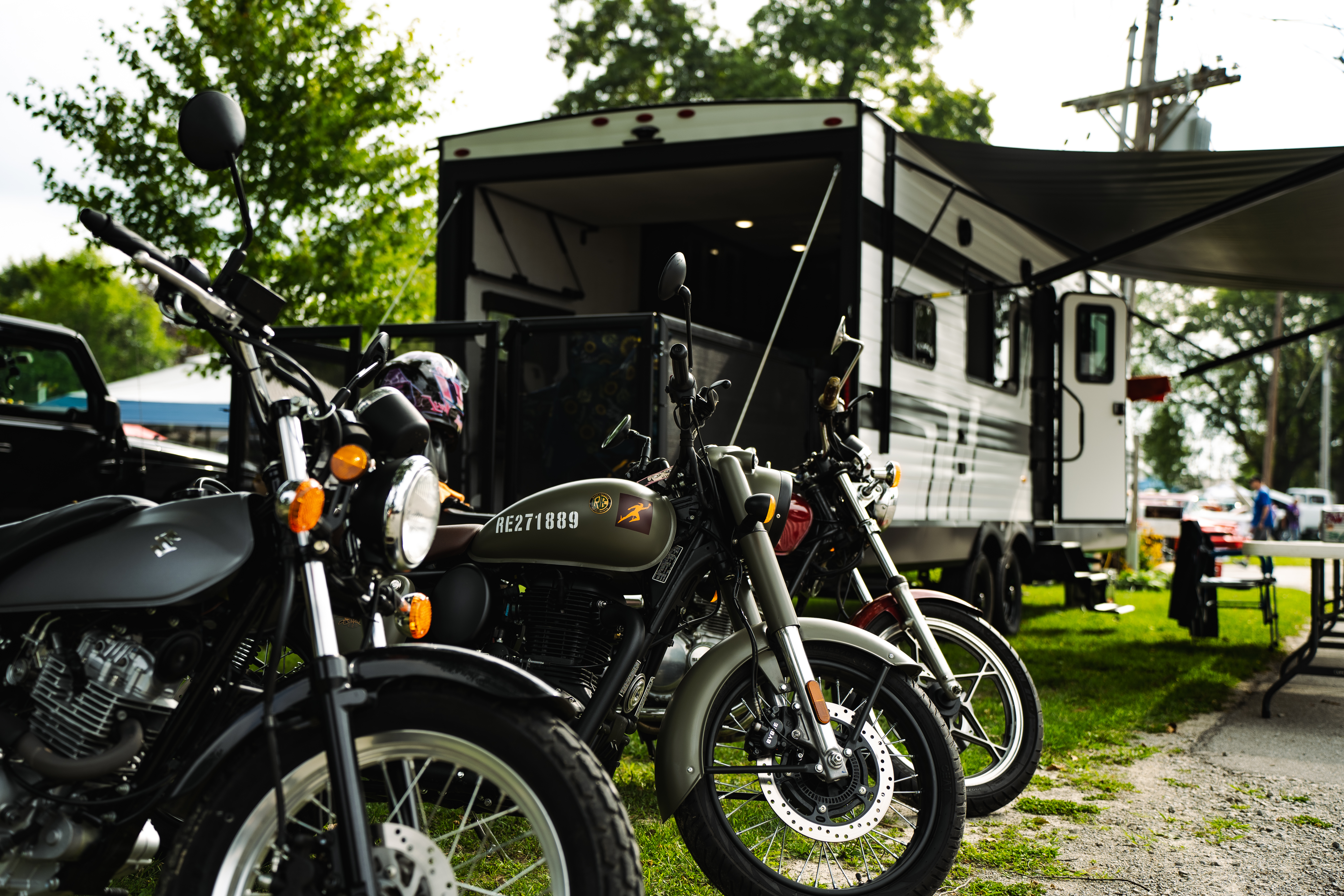 3 Dogs, 3 Bikes and A Bike Show